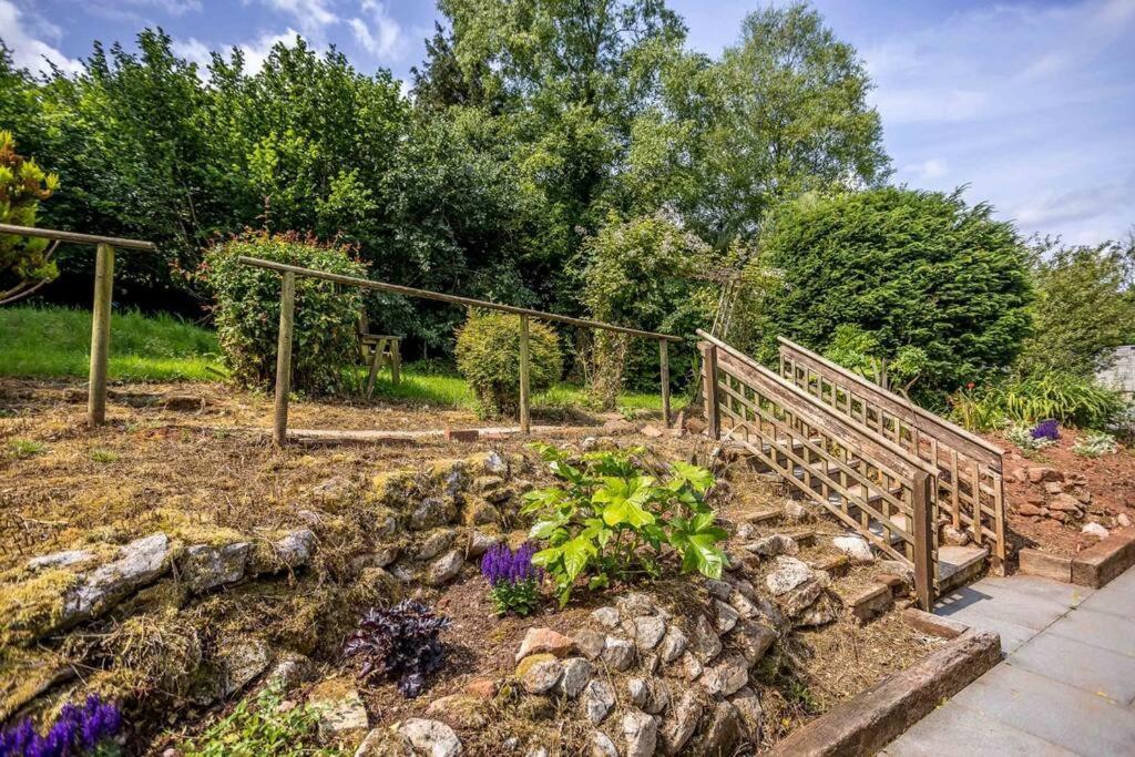 Bramblewood - Cosy Chic, Hot Tub, Close To Beach Stokeinteignhead ภายนอก รูปภาพ