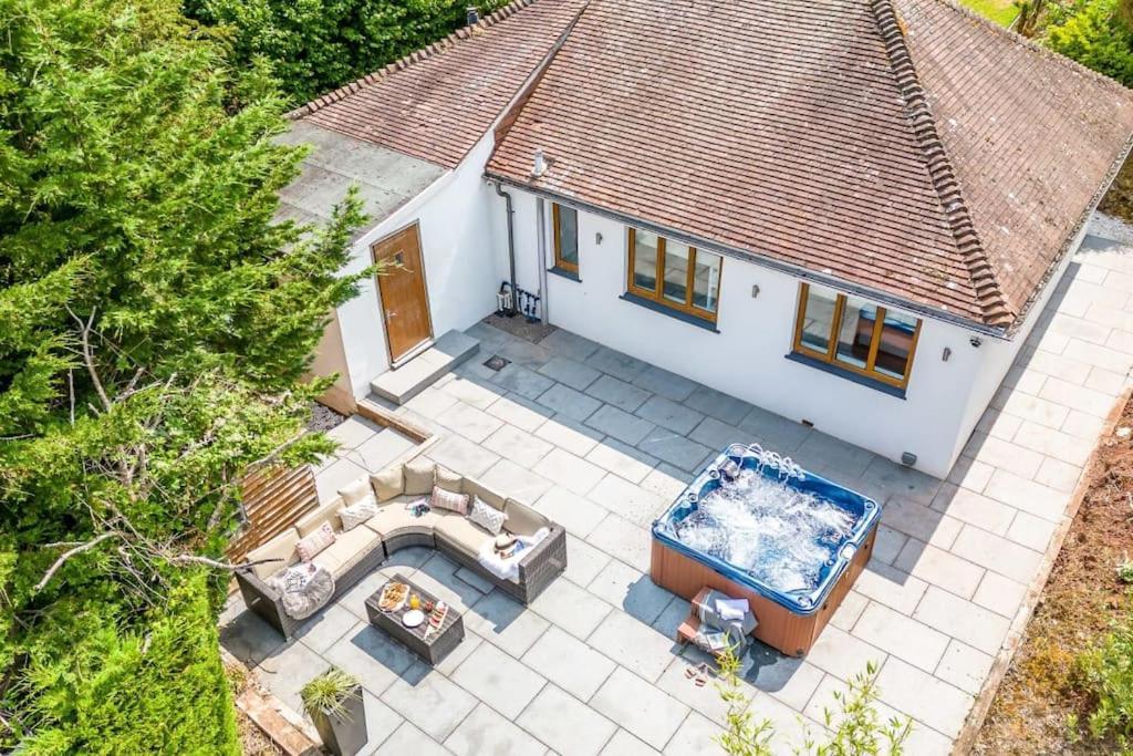 Bramblewood - Cosy Chic, Hot Tub, Close To Beach Stokeinteignhead ภายนอก รูปภาพ