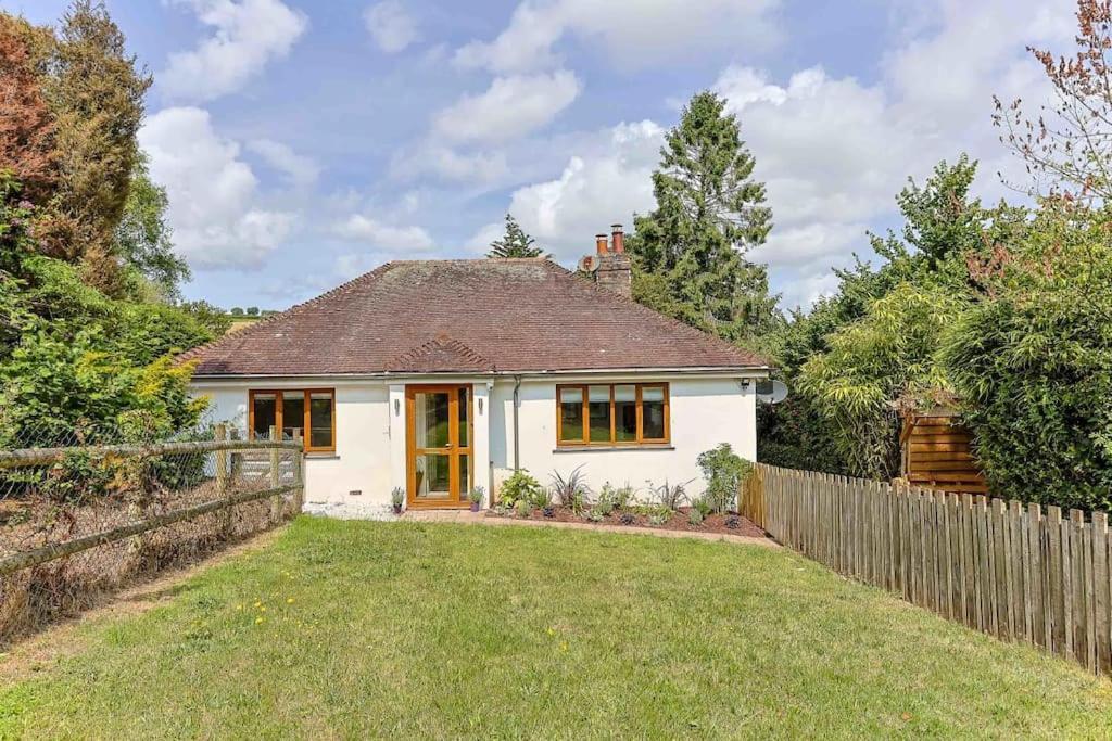 Bramblewood - Cosy Chic, Hot Tub, Close To Beach Stokeinteignhead ภายนอก รูปภาพ